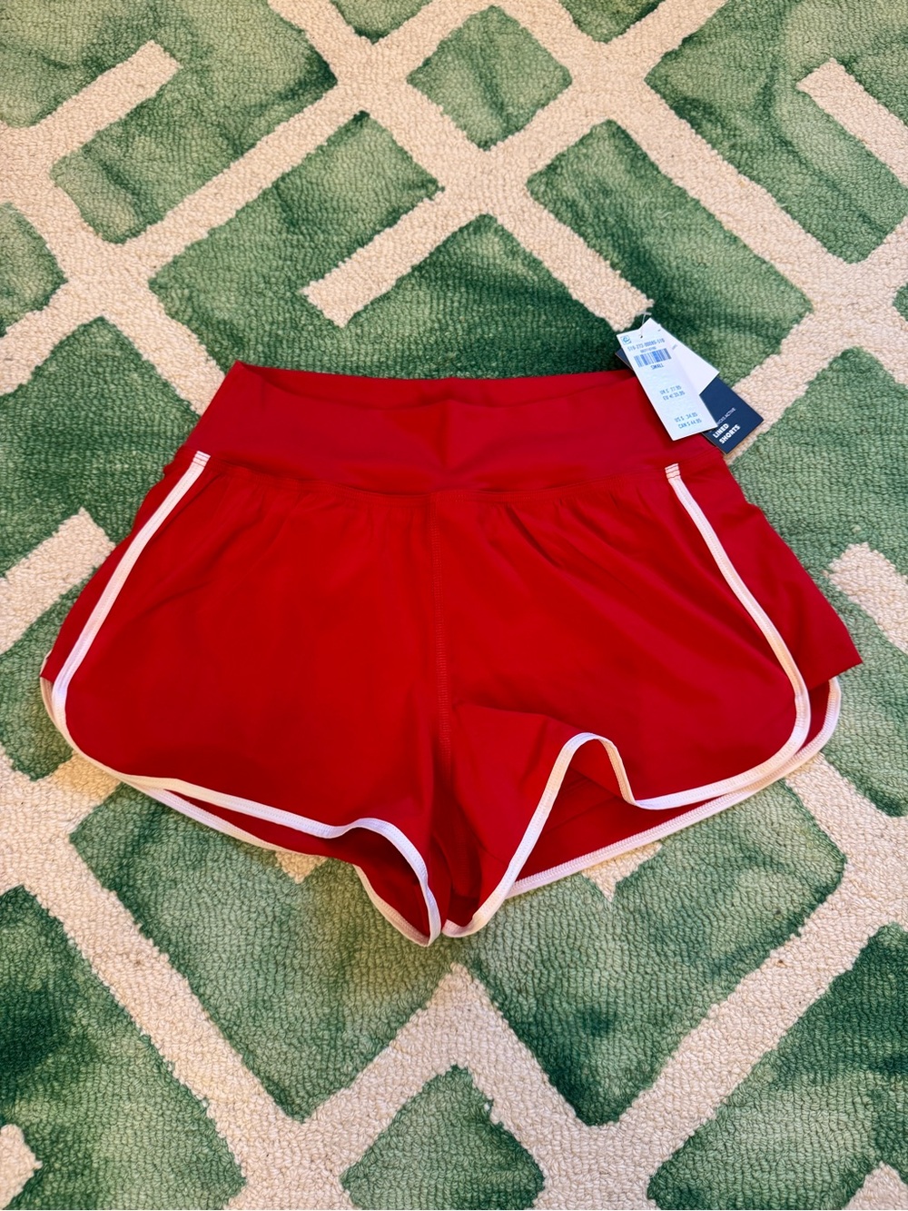 NWT Hollister Gilly Hicks Athletic shorts with liner.